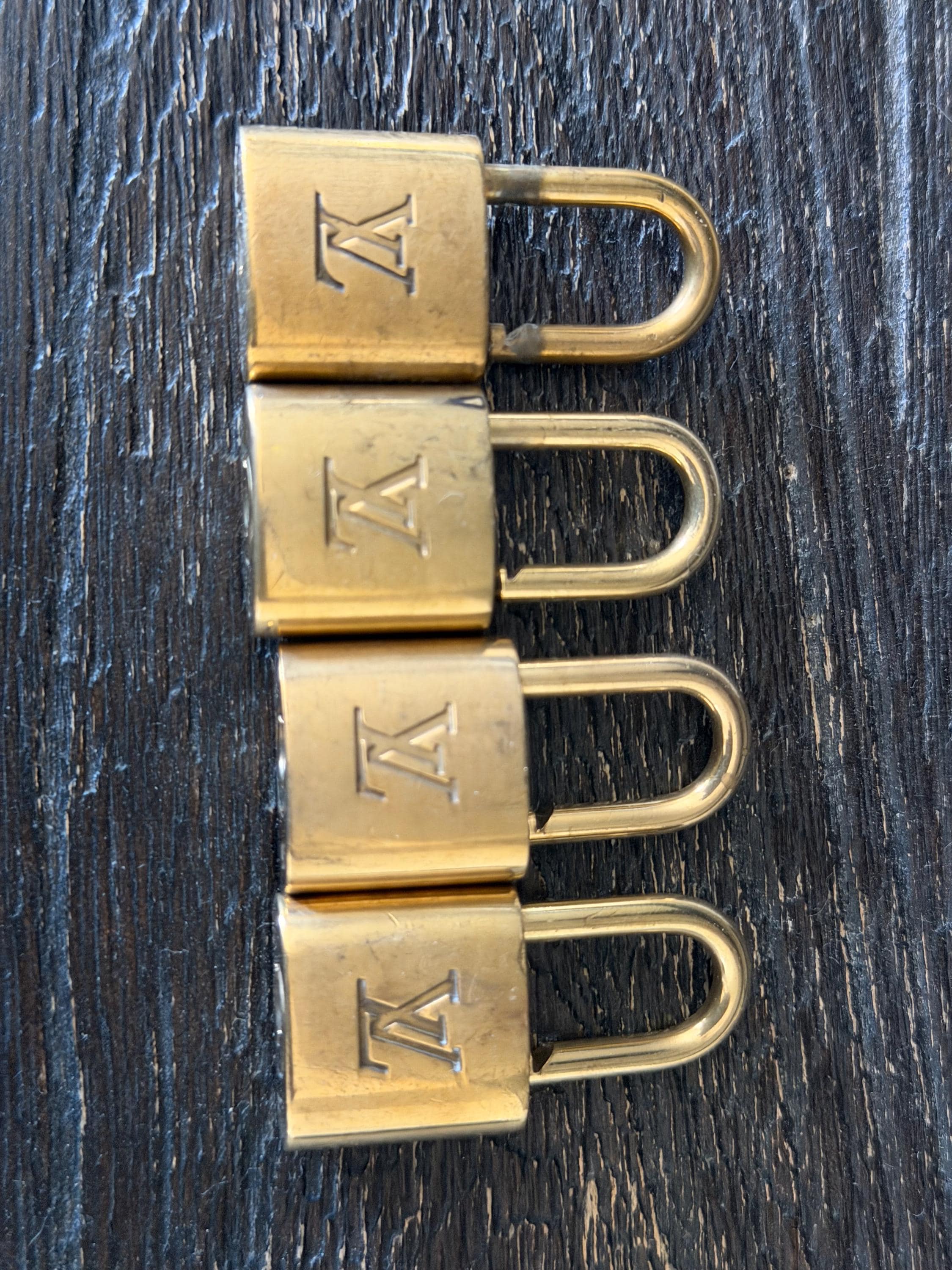 Louis Vuitton Key 323 - Etsy