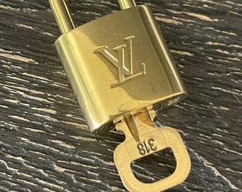 Pinkerly Special Louis Vuitton Padlock and One Key 320 Lock 