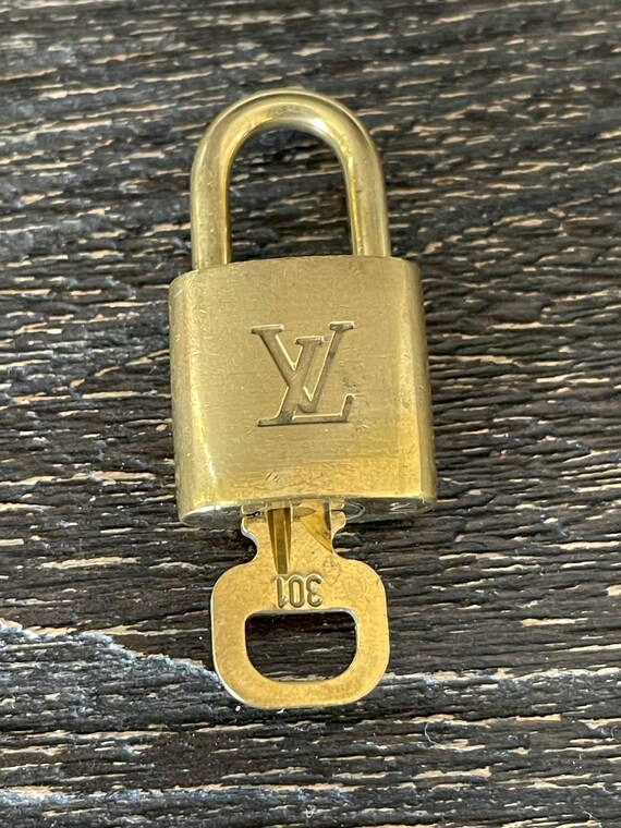 Louis Vuitton Padlock Lock and Key 301 LV Purse Charm Not -  Israel