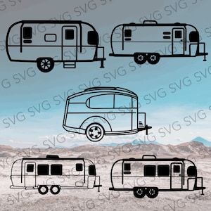 Puede incluir: Un conjunto de cuatro ilustraciones en blanco y negro de caravanas Airstream vintage. Las caravanas se muestran en diferentes ángulos y tamaños.