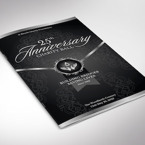 Puede incluir: Un folleto de programa negro y plateado para el 25th Anniversary Charity Ball. La portada presenta el texto St. Ricards Charity Foundation, 25th Anniversary Charity Ball, Building Bridges Saving Lives Since 1992 y The Woodlands Country Club May 23, 2022.