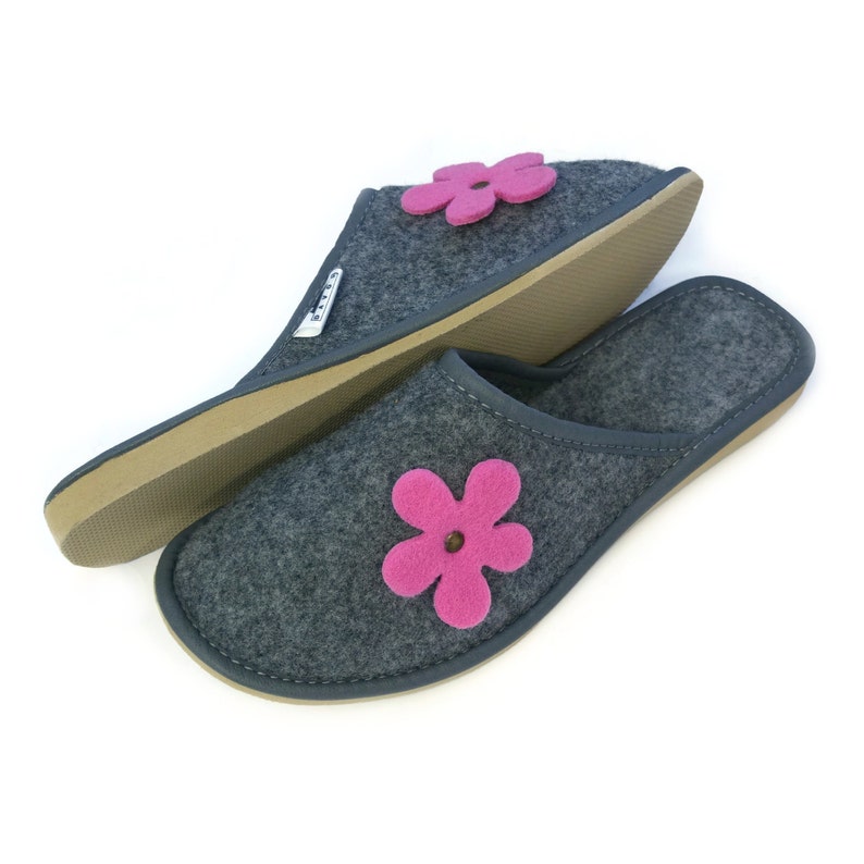 Ladies Women's Girls Pink Flower Grey Felt Mule Slippers Birthday Gift Present for Her I Home Bed Guests Travel image 4