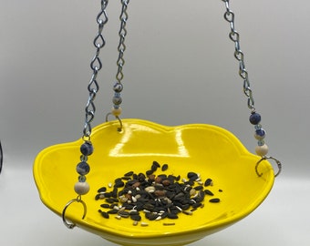 Free Shipping  Bird Bath /Bird Feeder 9”x1.5”  Great for our little feathered friends!  Your choice of color.