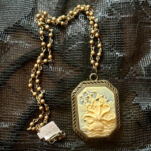 kraken necklace
