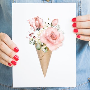 Eiscreme Druck, Blumenstrauß druckbar, Eiscreme druckbar, Blumen über einer Eistüte, Süße Kunstdrucke, rosa rosa creme beige,