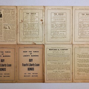 Puede incluir: Ocho p&aacute;ginas de papel vintage dispuestas en dos filas, con texto impreso en negro e ilustraciones sobre papel envejecido de color blanco roto. El contenido incluye anuncios de trucos de magia, la revista The Eagle y bonos de guerra de la Primera Guerra Mundial.