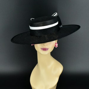 M23156 ( Black/White ) Medium Brim Sinamay Fascinator hat for Kentucky Derby hat, Church hat, Wedding hat, Easter hat, Royal Ascot hat