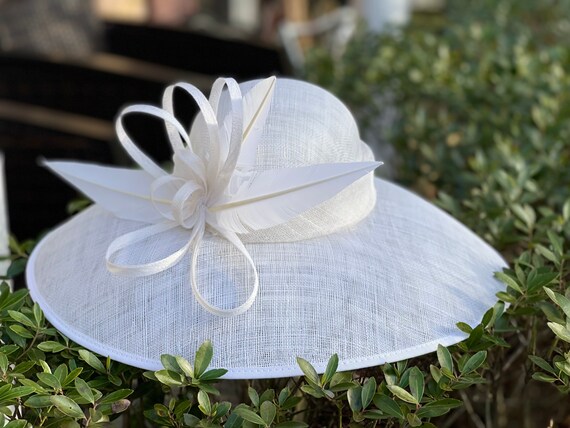 M839( Off-white )vintage Kentucky Derby, Church, Wedding  display picture 2