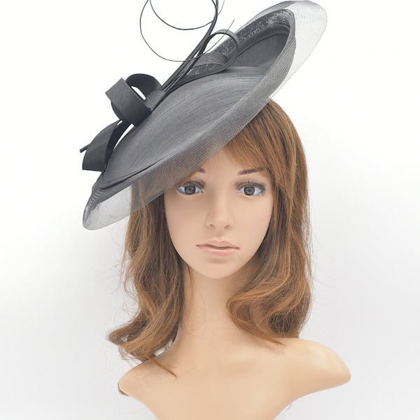 Fascinator In Paglia Donne Con Piume – Kentucky Derby – Multicolore – Accessorio Moda A003