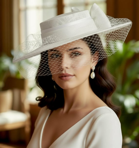 Elegant Linen Derby Fascinator Hat White Handmade Feathers for Church Wedding F FADVES Fascinator Women Organza Church Derby Hat Wide Brim  main image 4