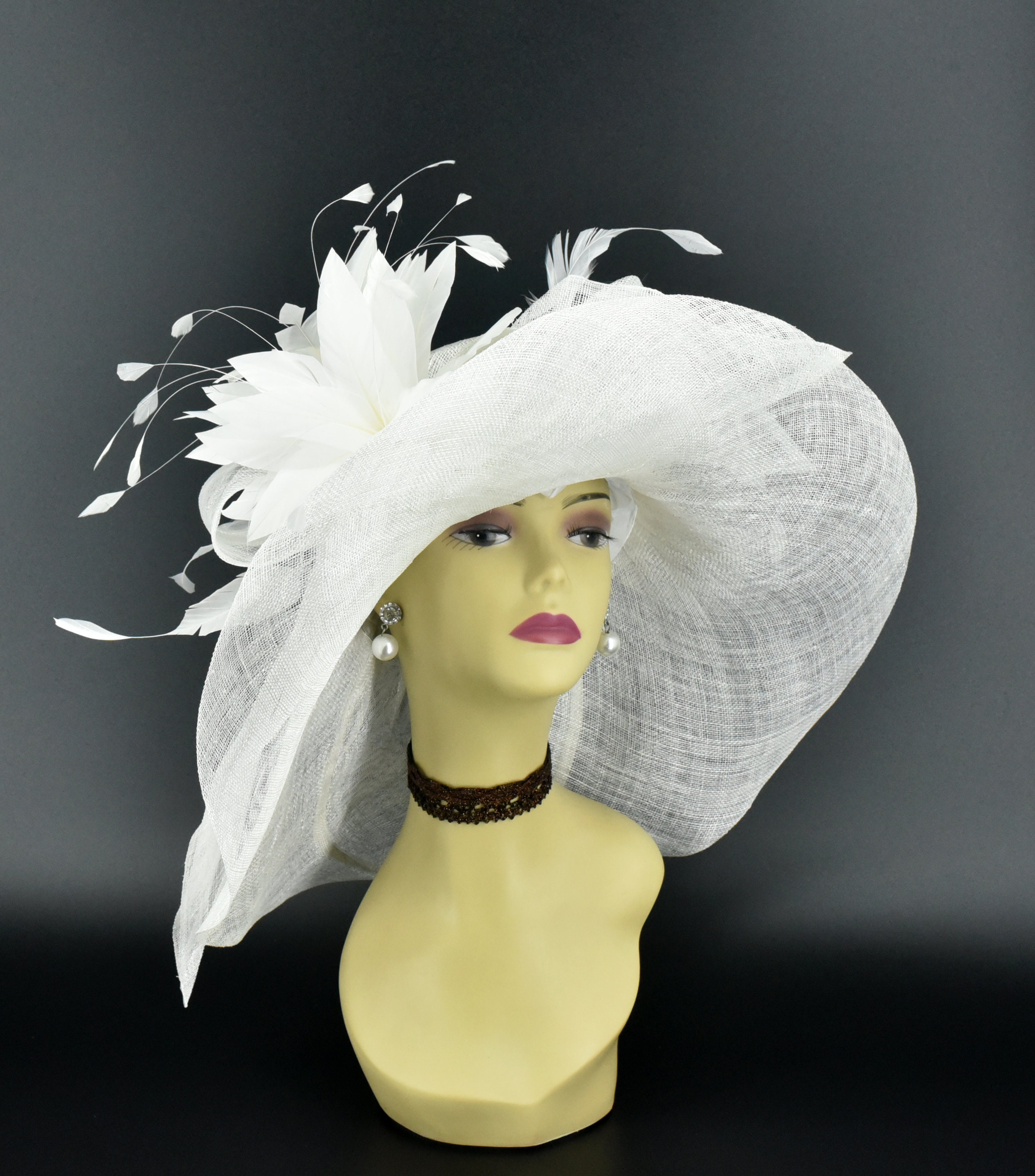 M22019F ( White Hat ) Kentucky Derby Hat Church Hat Wedding 
