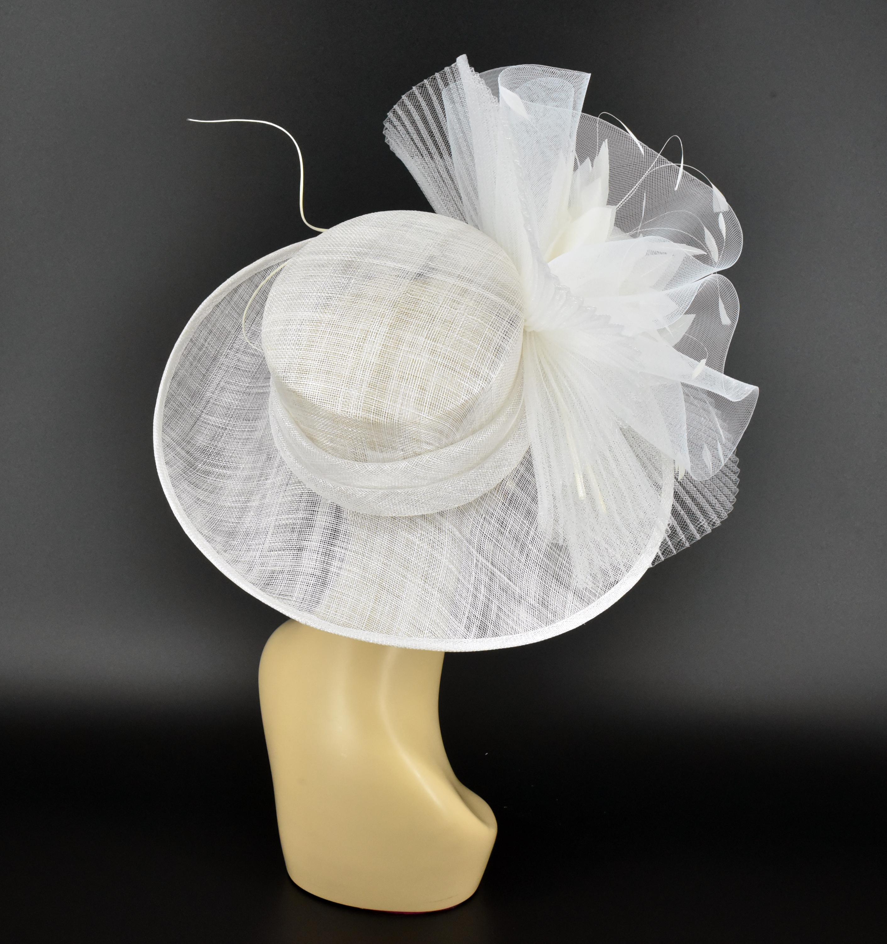 L17-DF White – Medium-brim Sinamay Hat With Feathers  display picture 1