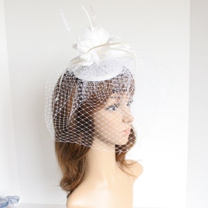 SF533 ( Off-White ) Kentucky Derby, Wedding, Tea Party Sinamay Base with feather Floral, Headband, Veil Small Fascinator Cocktail