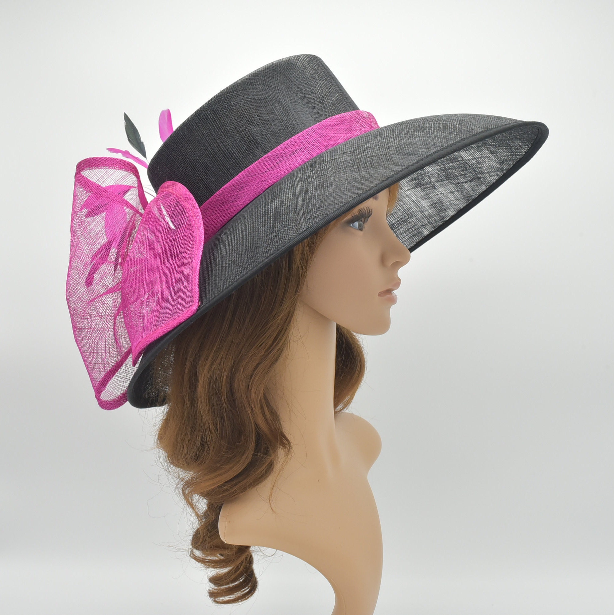 M95 Black/fuschia kentucky Derby Hat 