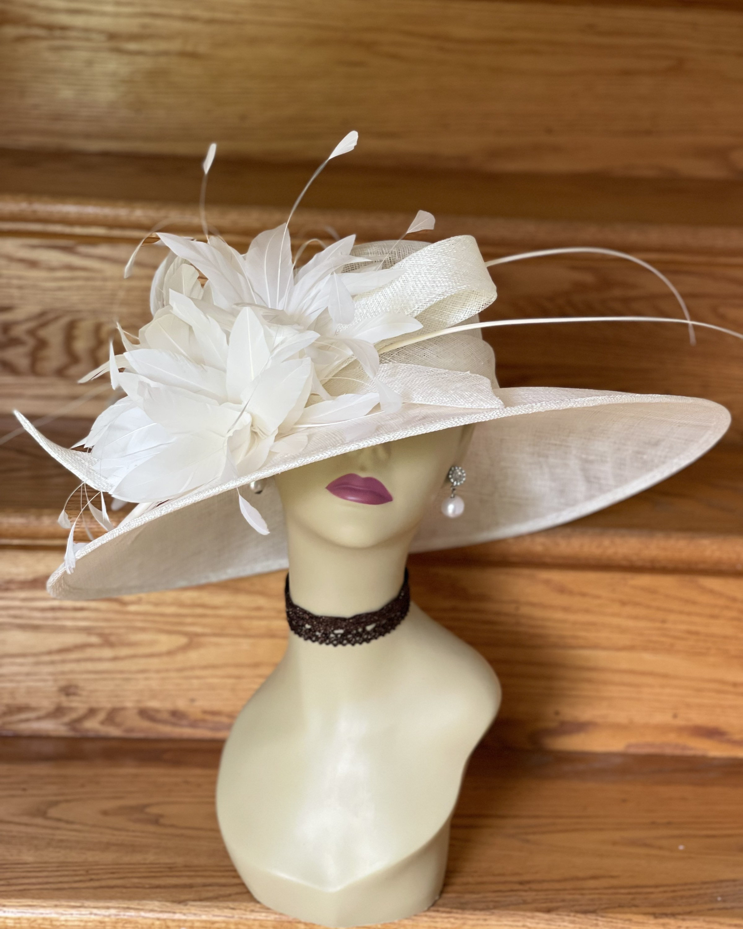 M939( Ivory Hat ) Kentucky Derby Hat Wedding Hat Easter Hat 