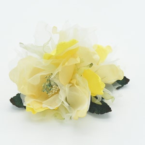 Amarelo/Verde--Flor de magnólia de seda dupla para chapéus florais de casamento, noivas, chapéus, fascinadores, corsages, artesanatos, grampos de cabelo
