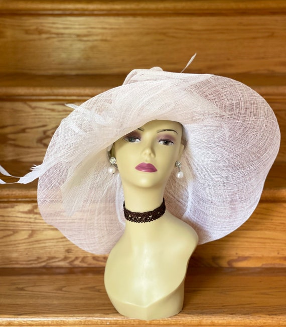 M918 Off-white Wide-brim Sinamay Hat With Jumbo Bow  display picture 3