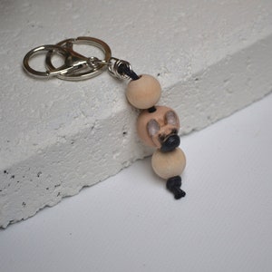 Fawn french bulldog keychain, dog face keyring of french bulldog for unisex dog lover gift, dog-themed gift. French bulldog pet keyring.
