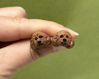 Handgemachte Cavoodle Ohrstecker: Polymer Clay Hund Mama Geschenk