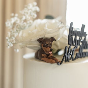 Personalised peeking dog cake topper, custom wedding dog cake topper figurine, wedding cake topper realistic sculpture of pet. image 9