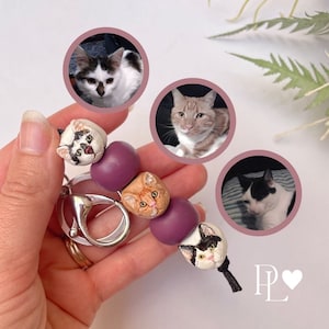 Personalised cat keyring, perfect gift for a pet lover. Personalised beaded key chain handmade from photos using polymer clay.