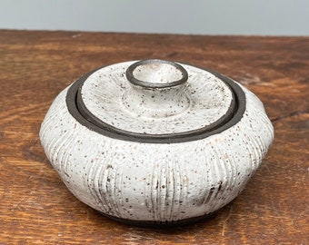 Stoneware salt cellar