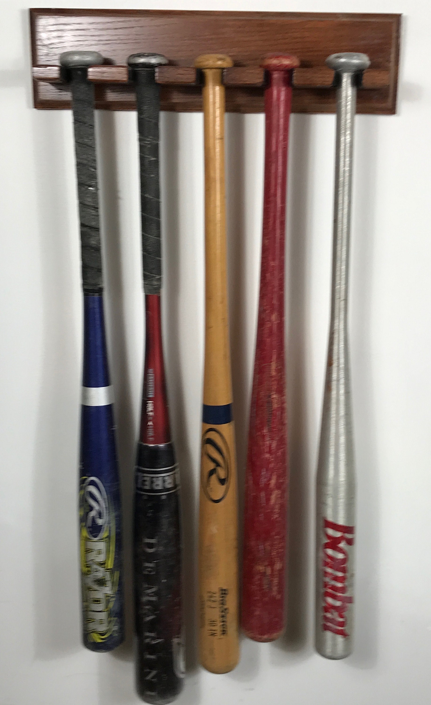 Wall Bats Baseball Bat Display Hanger Wall Mount - Holds 5 Bats ...