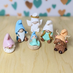 Miniaturowy zestaw szopkowy krasnali/małe krasnale szopkowe dla kolekcjonerów/zestaw szopkowy z krową i owcą/mędrcami i pasterzem