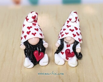 Handcrafted Valentine&#39;s Day Gnome Couple: Polymer Clay Miniature Figurines