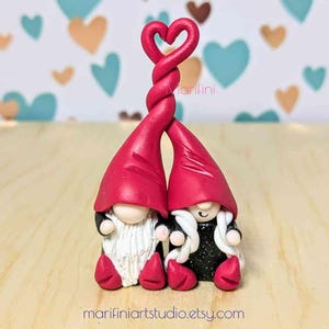 Valentine&#39;s Day sparkly black and red  gnome couple/ Whimsical love gnome couple heart hat collectibles/ Mini love gnome couple decoration