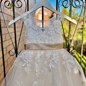 Floral Lace V Back Champagne Wedding Flower Girl Dress MD003