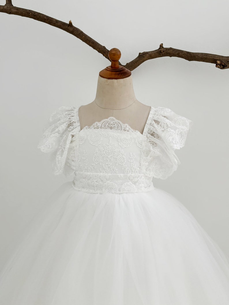 Cross-back Scalloped Lace Flower Girl Dress Wedding Bridesmaid Dress M106 image 5