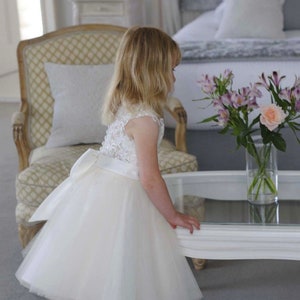 Beaded Lace Flower Girl Dress with Big Bow M0071B image 4