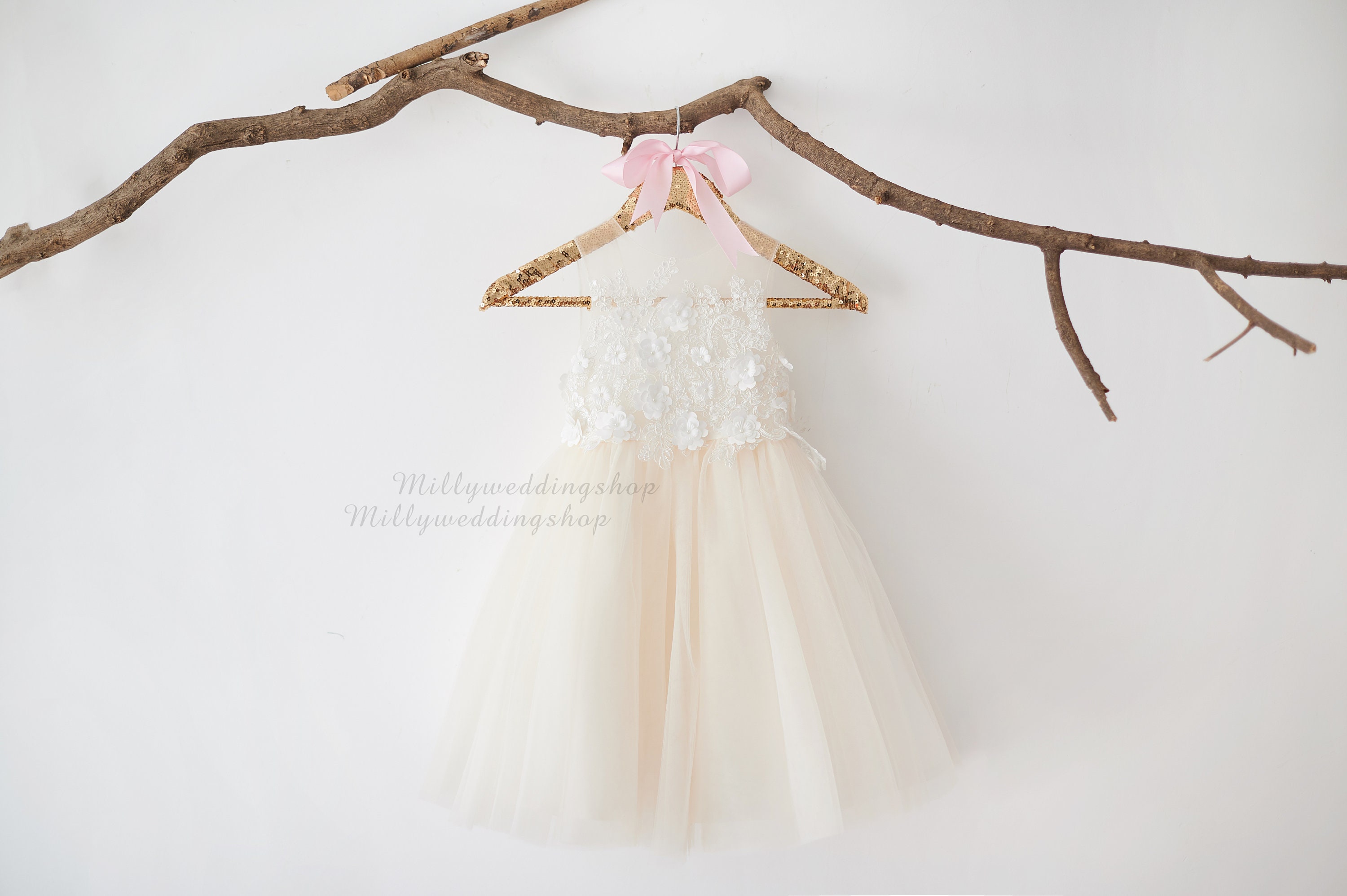 3D Flower Lace V Back Wedding Flower Girl Dress M0078