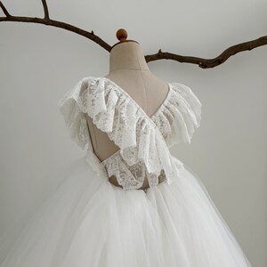 Cross-back Scalloped Lace Flower Girl Dress Wedding Bridesmaid Dress M106 image 3