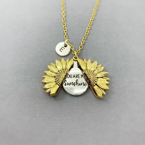 Collar de girasol de oro personalizado por Gifts For - Etsy España