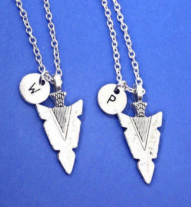 necklace with girlfriend's name for him