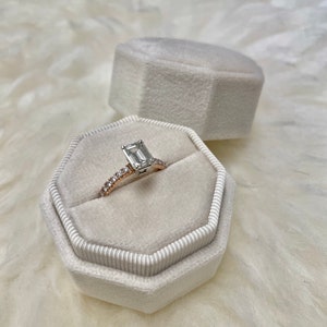 Caja para anillos de terciopelo octogonal de varios colores, personalizada, para bodas, planos, de compromiso, con doble ranura y una sola ranura.