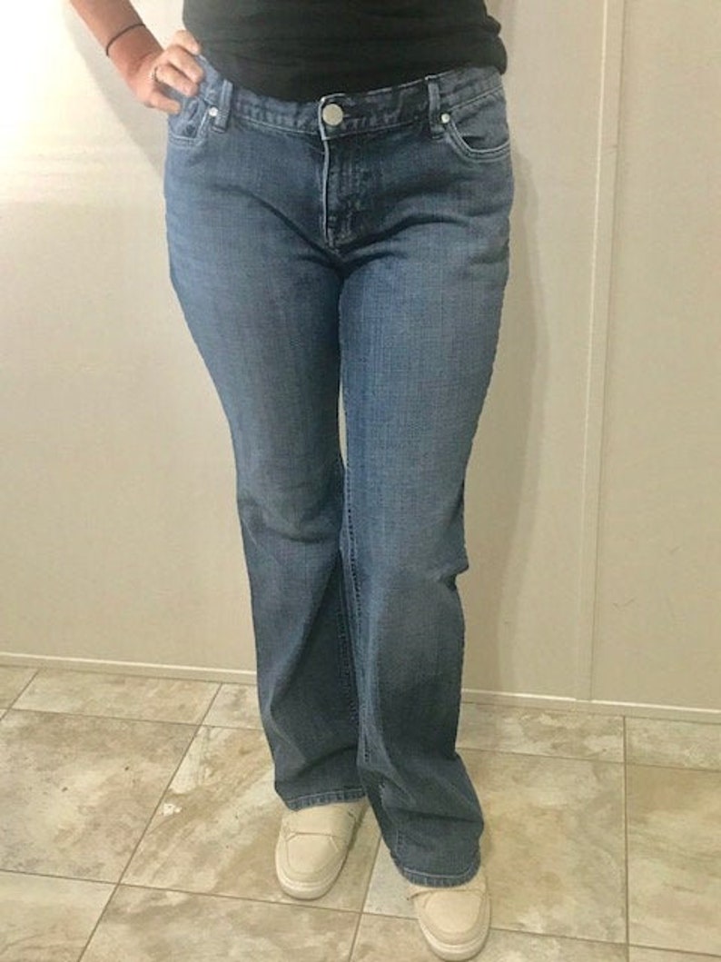 medium rise jeans