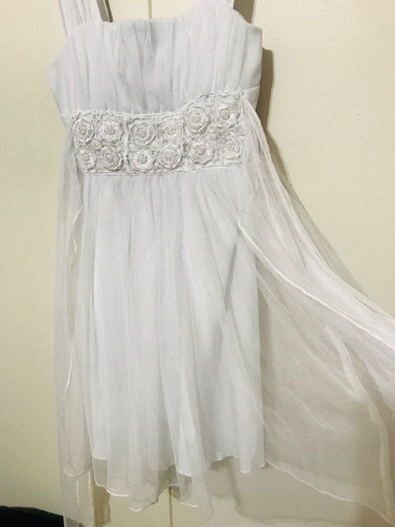 Dress with lace and beads Boho Chic Dress Beautiful Girl/'s White Dress Wedding Dress First Communion Dress Size 8 Tull Dress