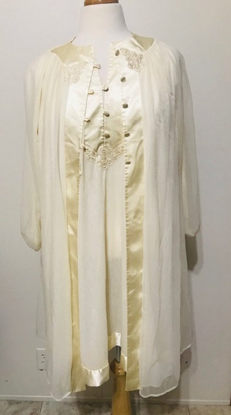 Gossard Artemis Peignoir 1960's Nightgown and Robe Set | Etsy