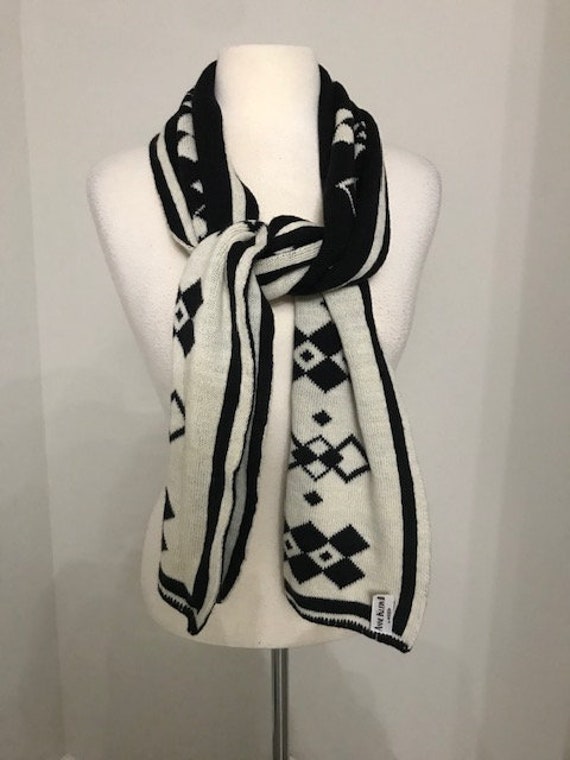 Anne Klein  Long Scarf, Vintage Wool Black and Be… - image 5