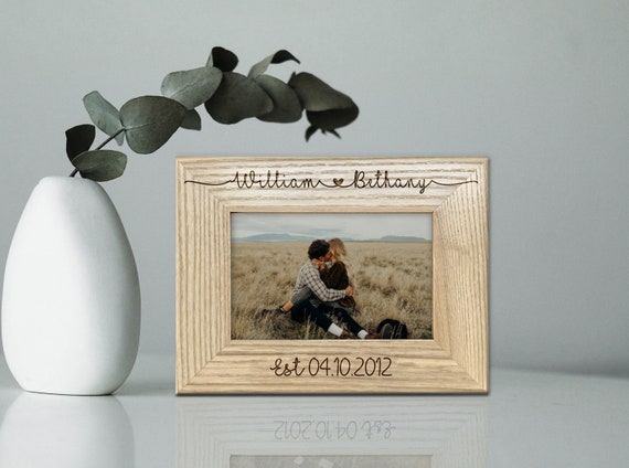 Oaktree Gifts Wooden Mr & Mrs Photo Frame with Gold Print 6 x 4 Oaktree Gifts Wooden Mr & Mrs Photo Frame with Gold Print 6 x 4