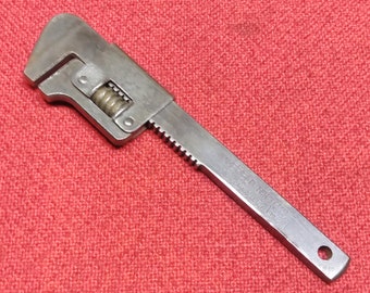 Vintage Adjustable Wrench Wakefield No. 19 Patented Nov. 14 1922