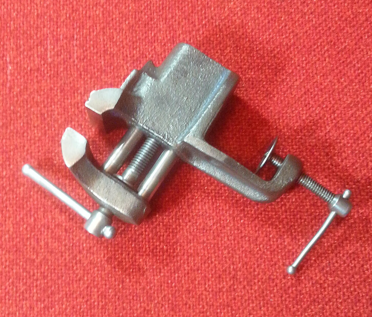 Vintage Jewelers Vise Bench Vise Small 2 Home Essential Etsy