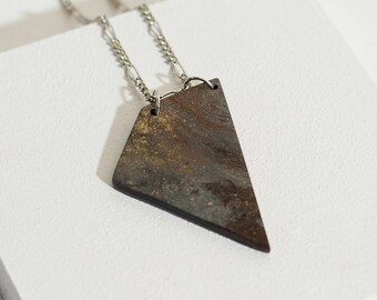 Red and gray minimal triangular necklace, Resin jewelry, Gift for her, Handmade resin necklace, Modern art, Made in Italy