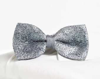 Bow tie in silver leaf and resin, Silver bow tie, Fabric and resin bow tie, Luxurious chic bow tie for him, Stretch bow tie