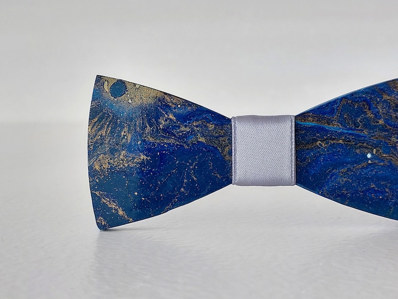 Blue men's bow tie in resin, Groom and best man bow tie, Groom suit ties, Ready to wear bow tie, Wedding accessory image 2