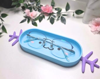 Axolotl Eyeglasses Holder Tray  // 3D Printed Desk Organizer with Free Gift