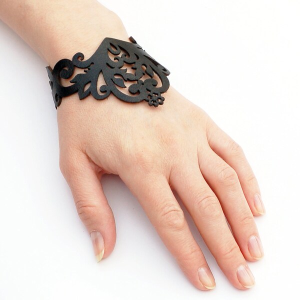 Leather Bracelet cuff, Leather Cuff, Ladies Leather Bracelets, Leather Bracelet
